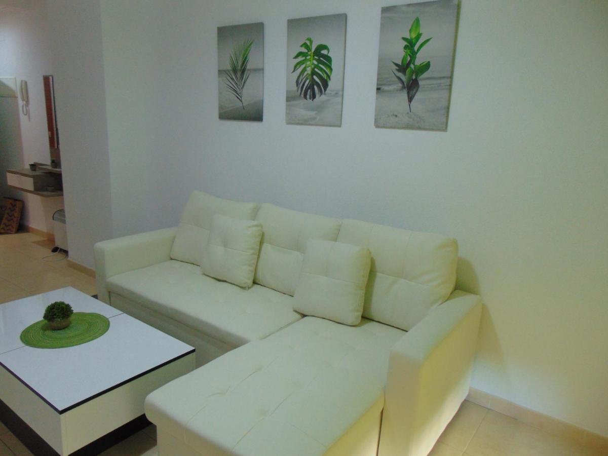 Apartamentos Varios Con 2 Dorm En Marina Dor , La Playa De Amplaries 47 , Vista Lateral Al Mar Оропеса дел Мар Екстериор снимка