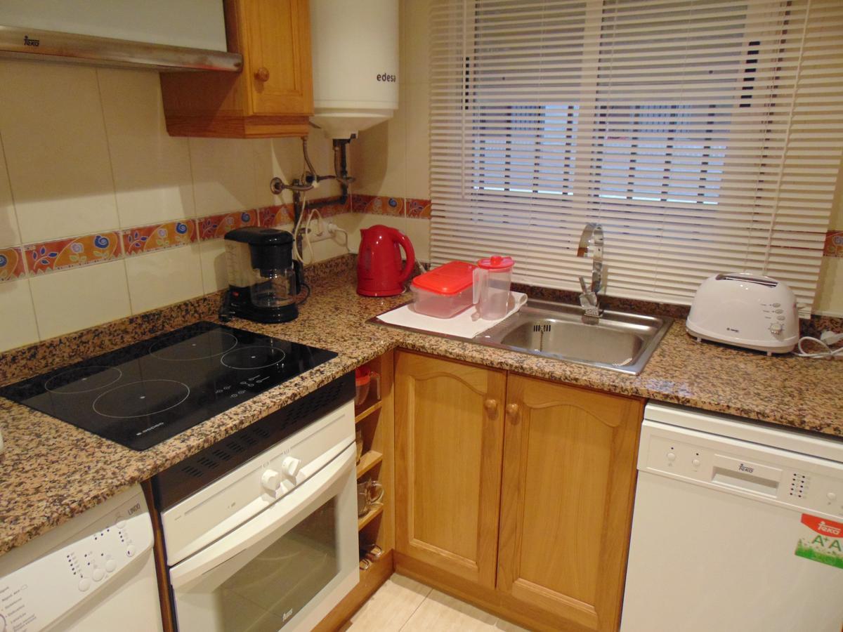 Apartamentos Varios Con 2 Dorm En Marina Dor , La Playa De Amplaries 47 , Vista Lateral Al Mar Оропеса дел Мар Екстериор снимка