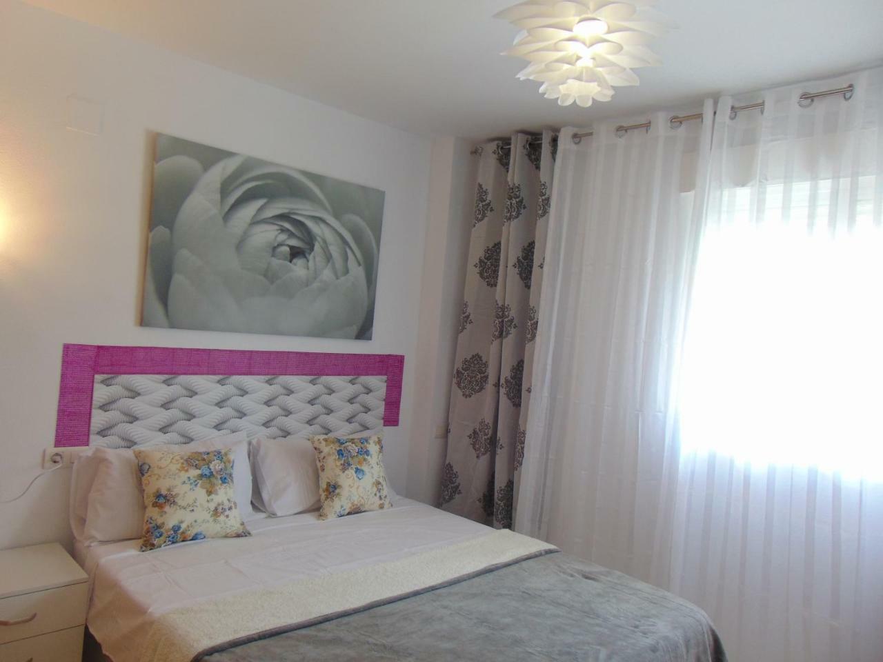 Apartamentos Varios Con 2 Dorm En Marina Dor , La Playa De Amplaries 47 , Vista Lateral Al Mar Оропеса дел Мар Екстериор снимка
